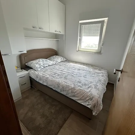 Apartman Lucic *