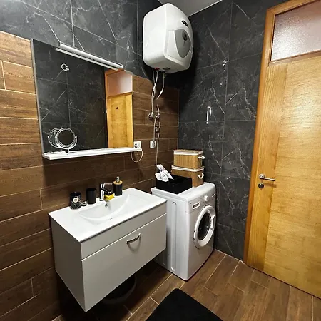 Lucic Apartman *