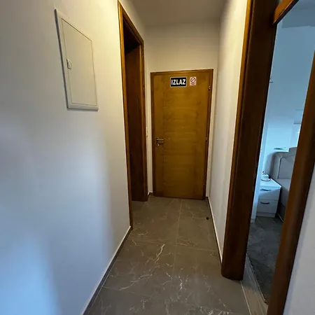 Apartman Lucic *